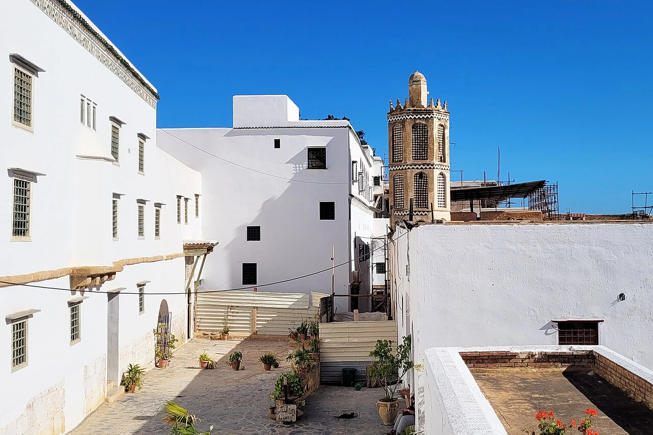 Minaret de la mosquée des Janissaires dans la Citadelle d’Alger.